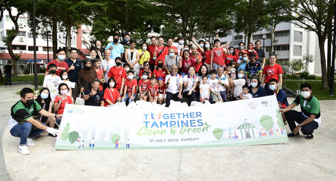 Pick Litter as One Tampines